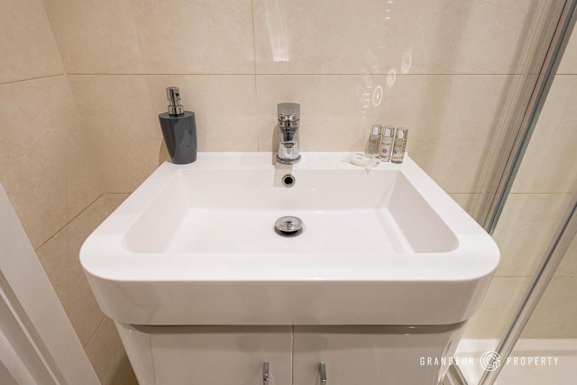 The Hideaway By Grandeur Property 본머스 외부 사진